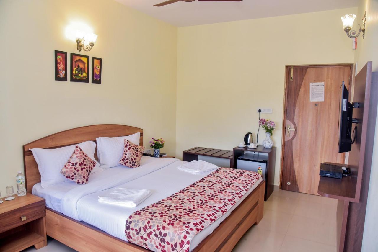 Candolim Grande Resort Exterior photo