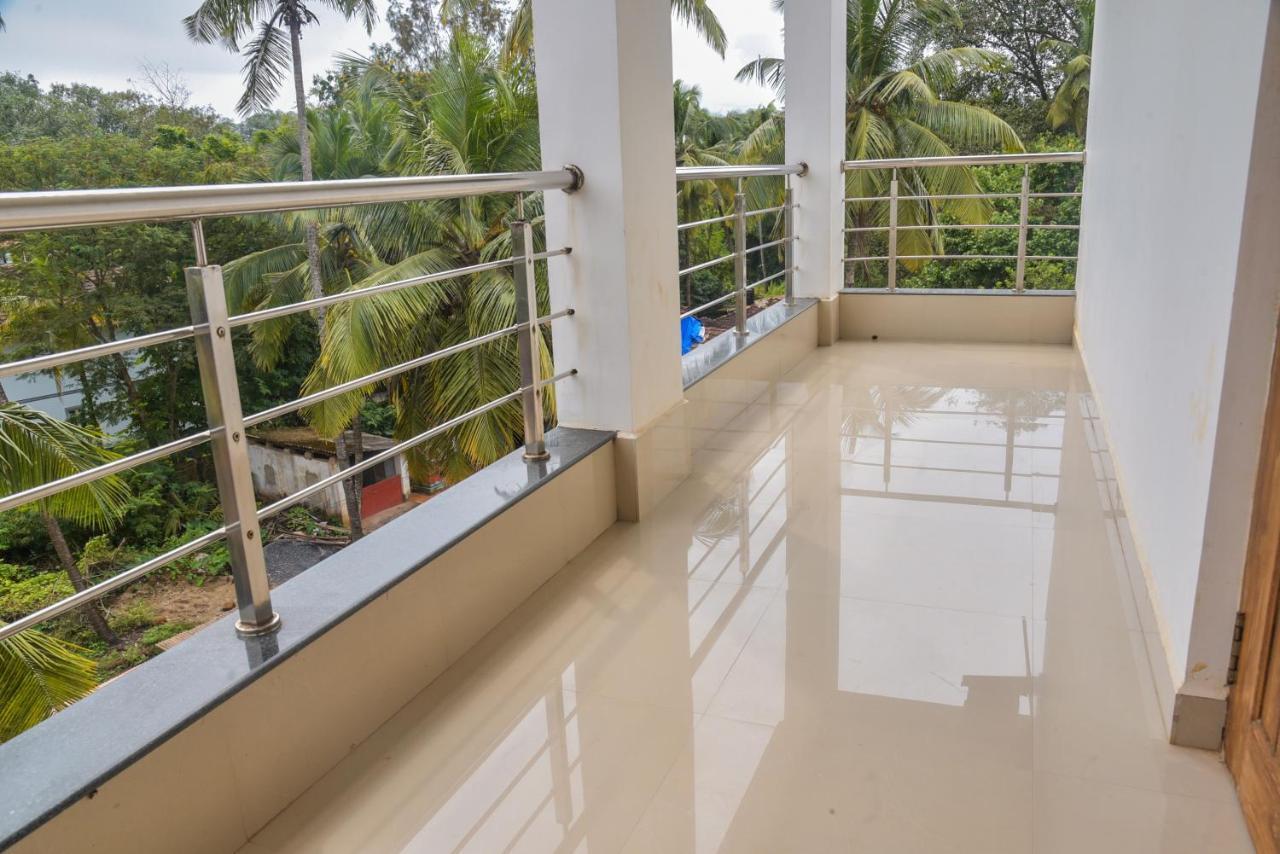 Candolim Grande Resort Exterior photo